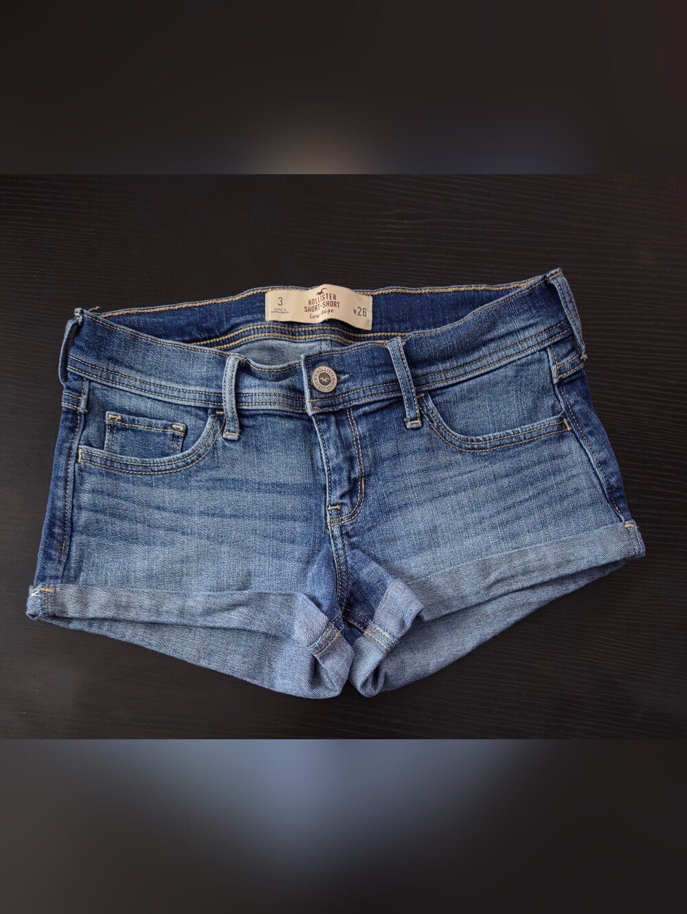 Hollister Women's Light Blue Denim Ankle-Cropped Shorts